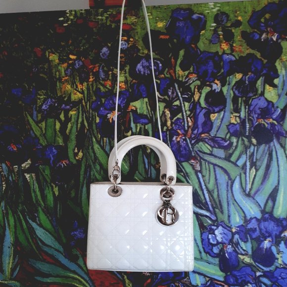AUTHENTIC CHRISTIAN DIOR Lady Dior Bag - Medium - Picture 3 of 15